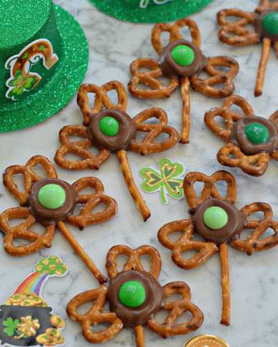 Shamrock Pretzel Treats