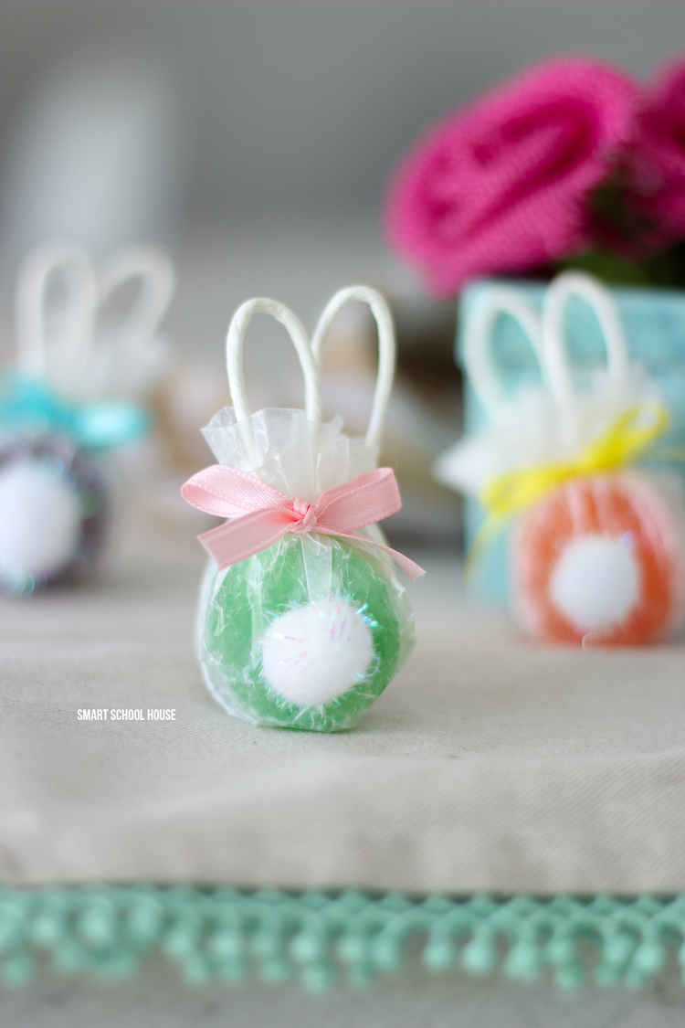 Easter Bunny Lollipops